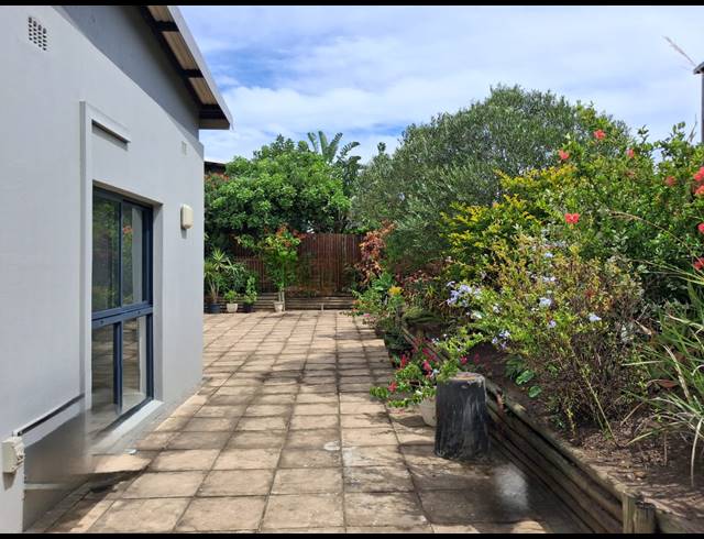 4 BEDROOM HOUSE FOR SALE IN PALM LAKES ESTATE